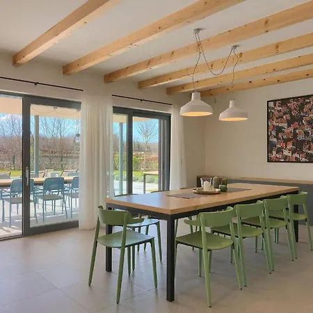 Holiday home Krostula